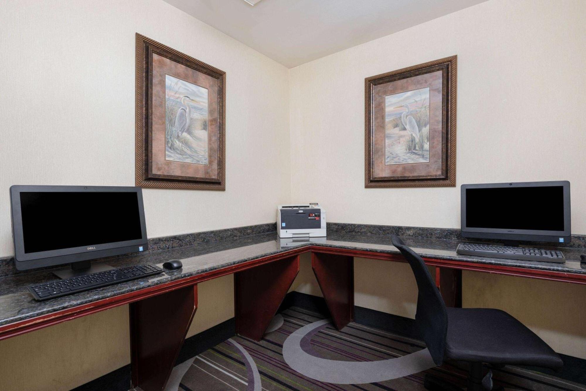 La Quinta By Wyndham Savannah Airport - Hotel Pooler