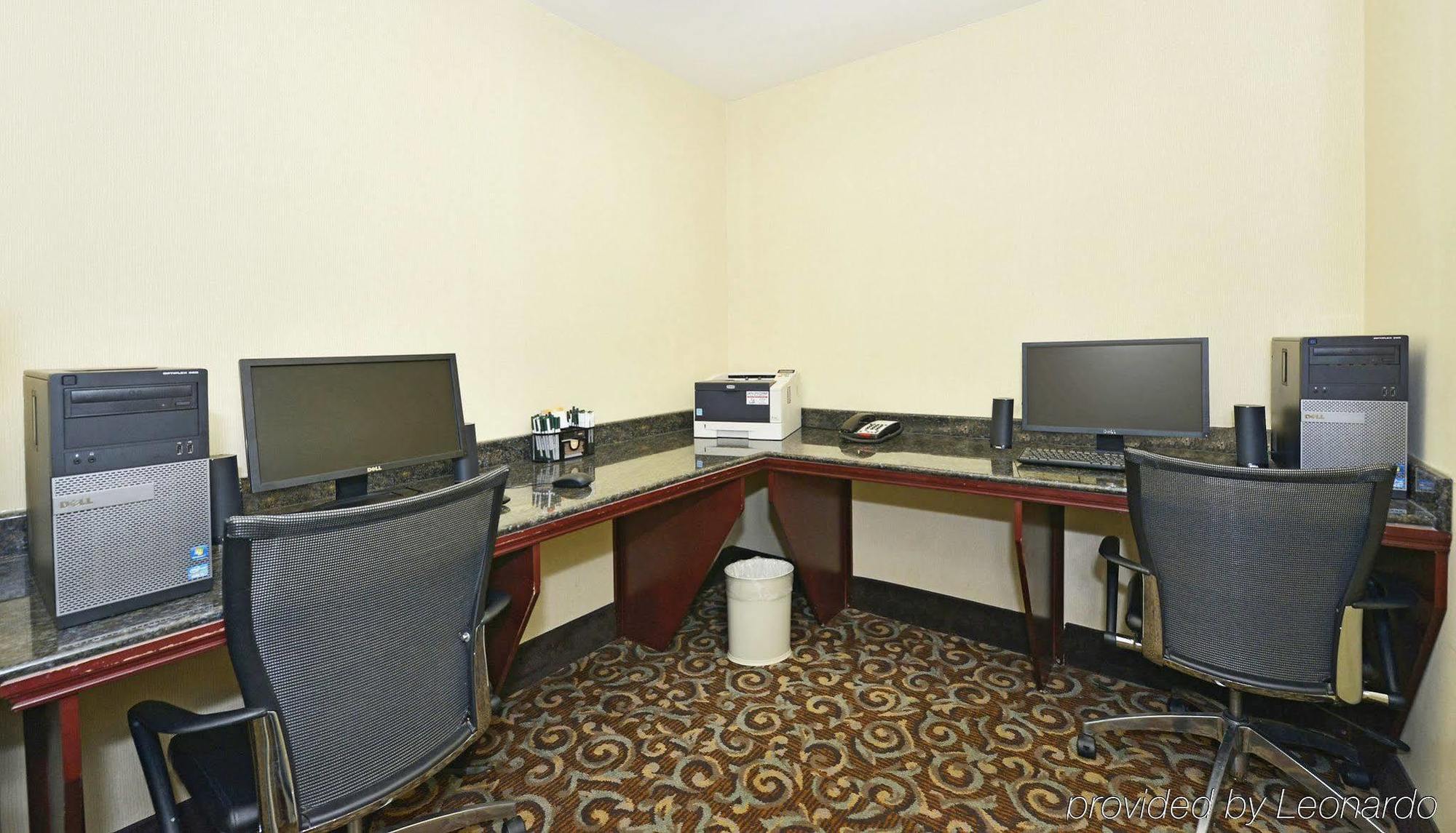 La Quinta By Wyndham Savannah Airport - Hotel